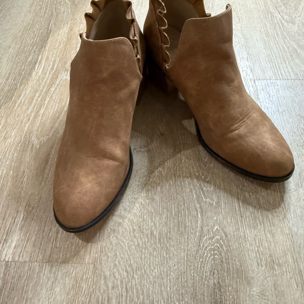 Women’s Chic Brown Leather Ankle Booties with Ruffle Detail – Size 11
